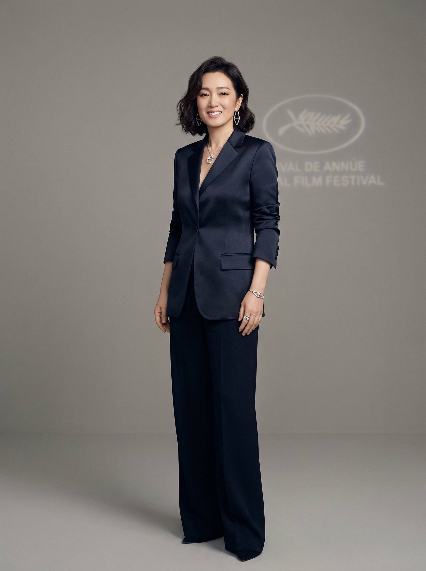 母狗园迪丽热巴视频专区